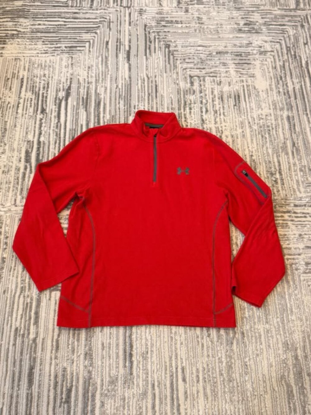 Under Armour men's small red/gray fleece 1/4 zip pullover
